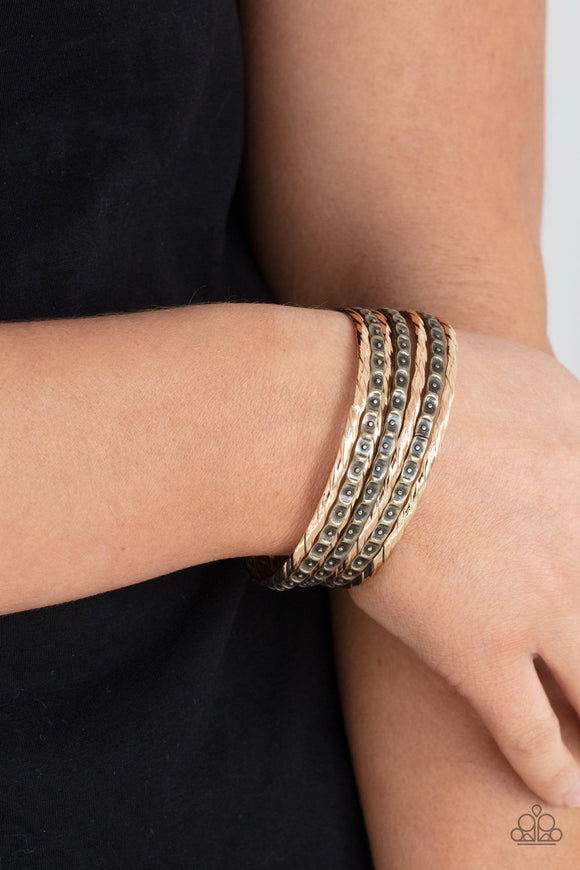 Back-To-Back Stacks • Multicolor
