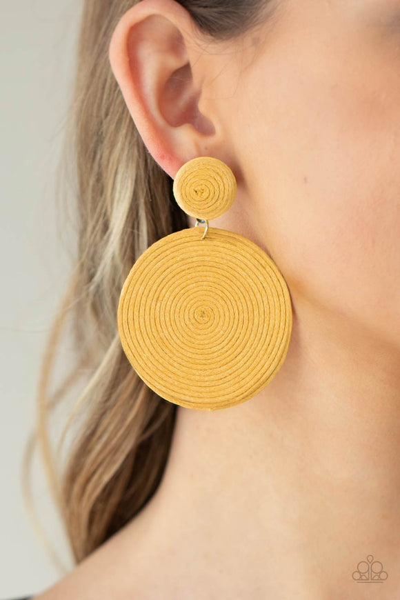 Circulate The Room • Yellow