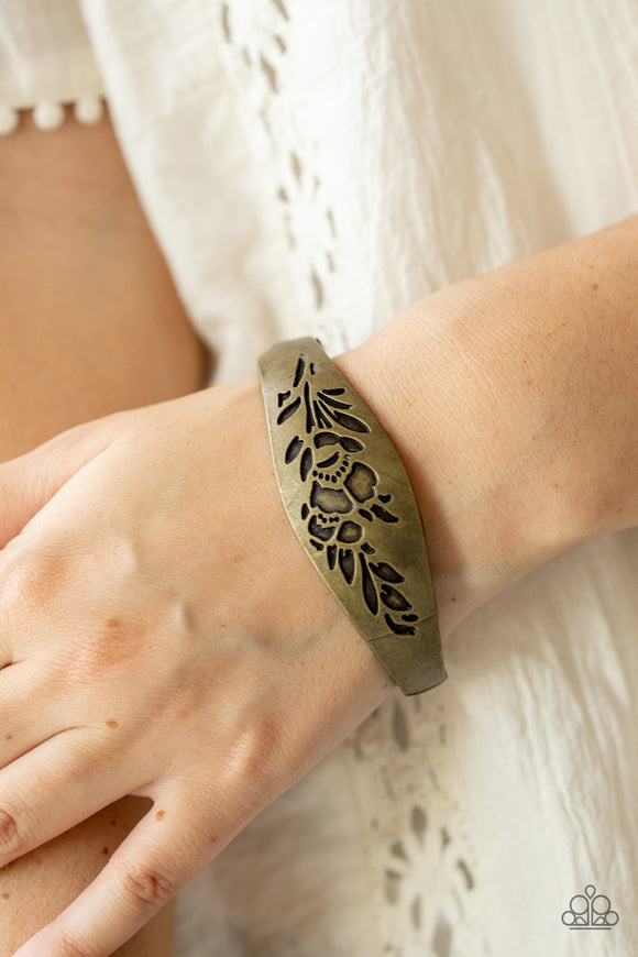 fond-of-florals-brass