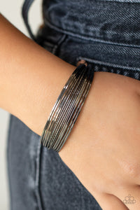 this-girl-is-on-wire-black