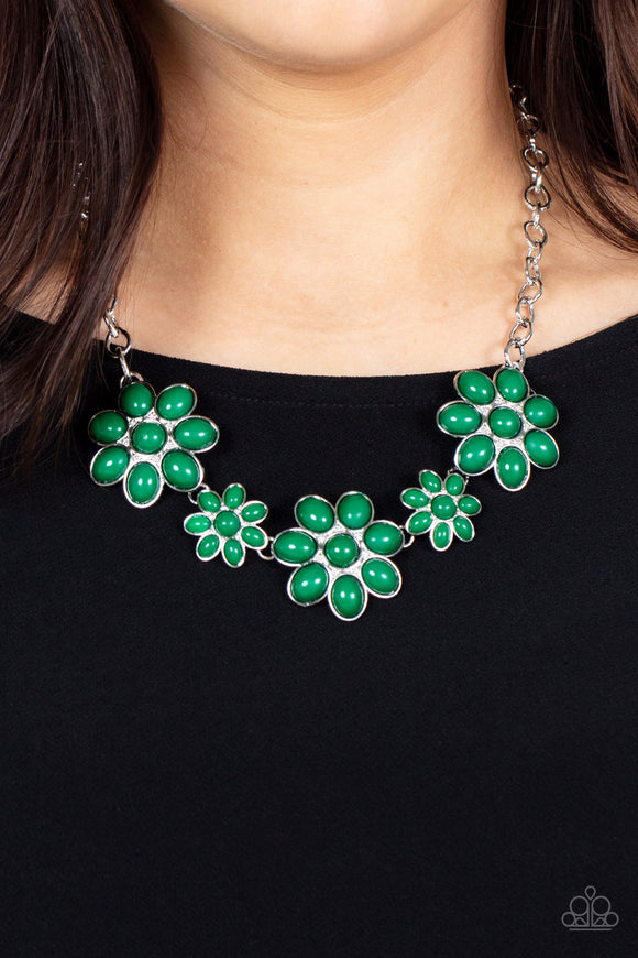 flamboyantly-flowering-green