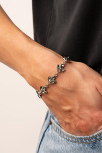Gala Garland • Silver