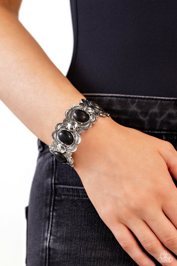 sandstone-serenade-black