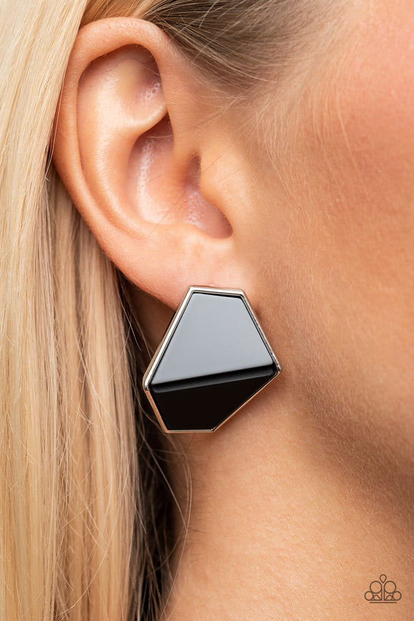 generically-geometric-black