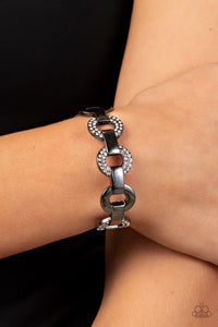 revolutionary-romantic-black