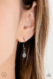 champagne-catwalk-black