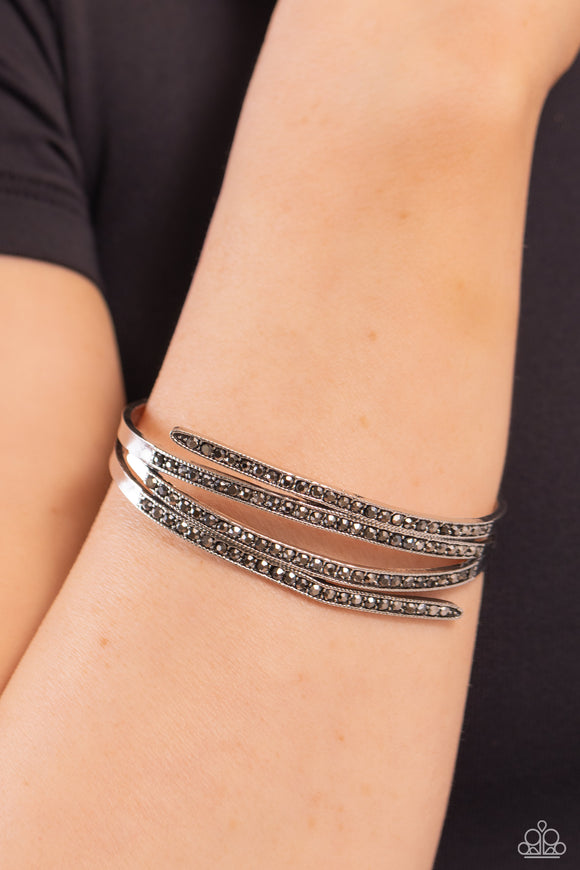 curved-lines-silver