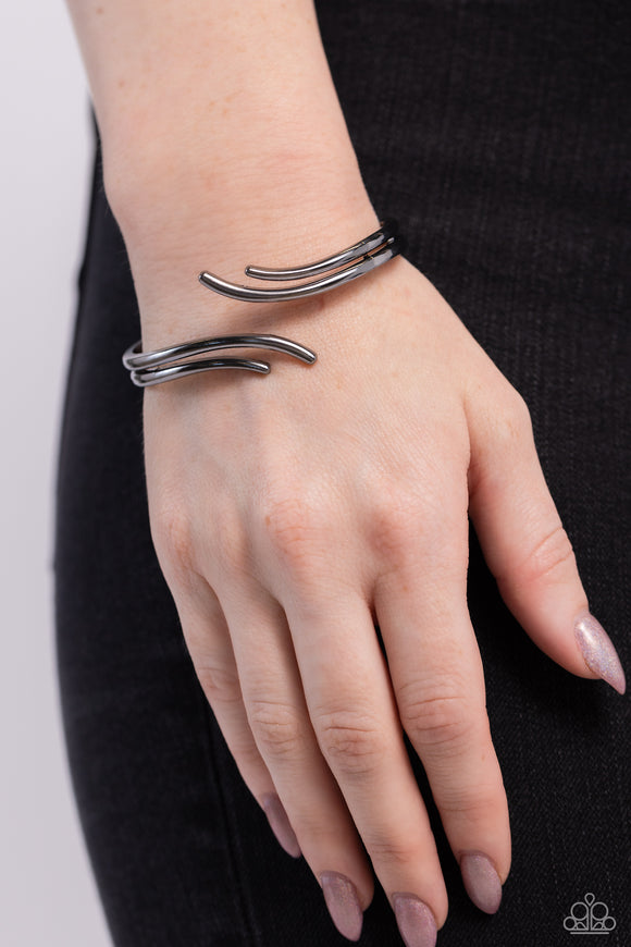 elven-elegance-black