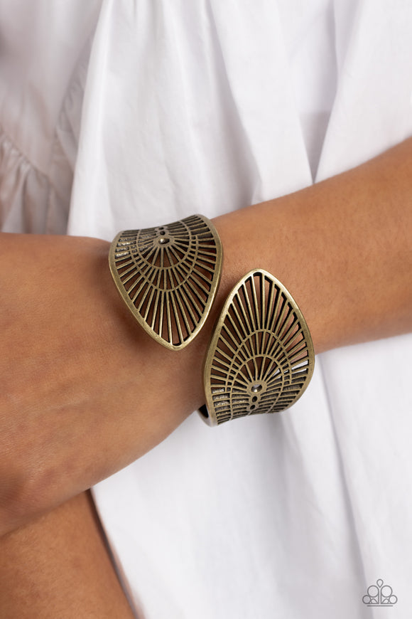 palatial-palms-brass
