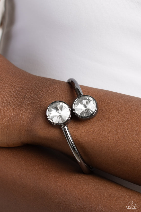 daily-dazzle-black