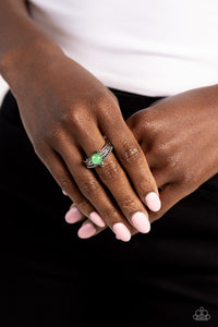 sinuous-spotlight-green