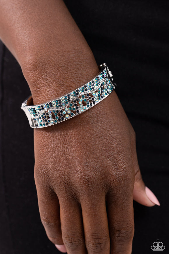 wavy-whimsy-blue