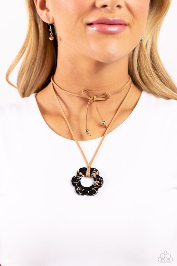 tied-triumph-black