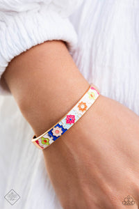 multicolored-moment-gold