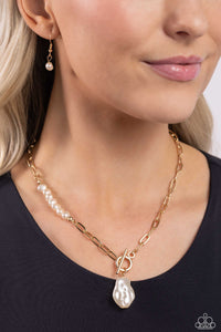 courting-cosmopolitan-gold